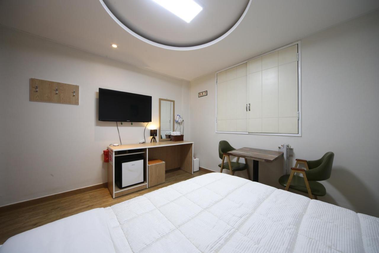 Uh Suite Gyeongju Exterior foto